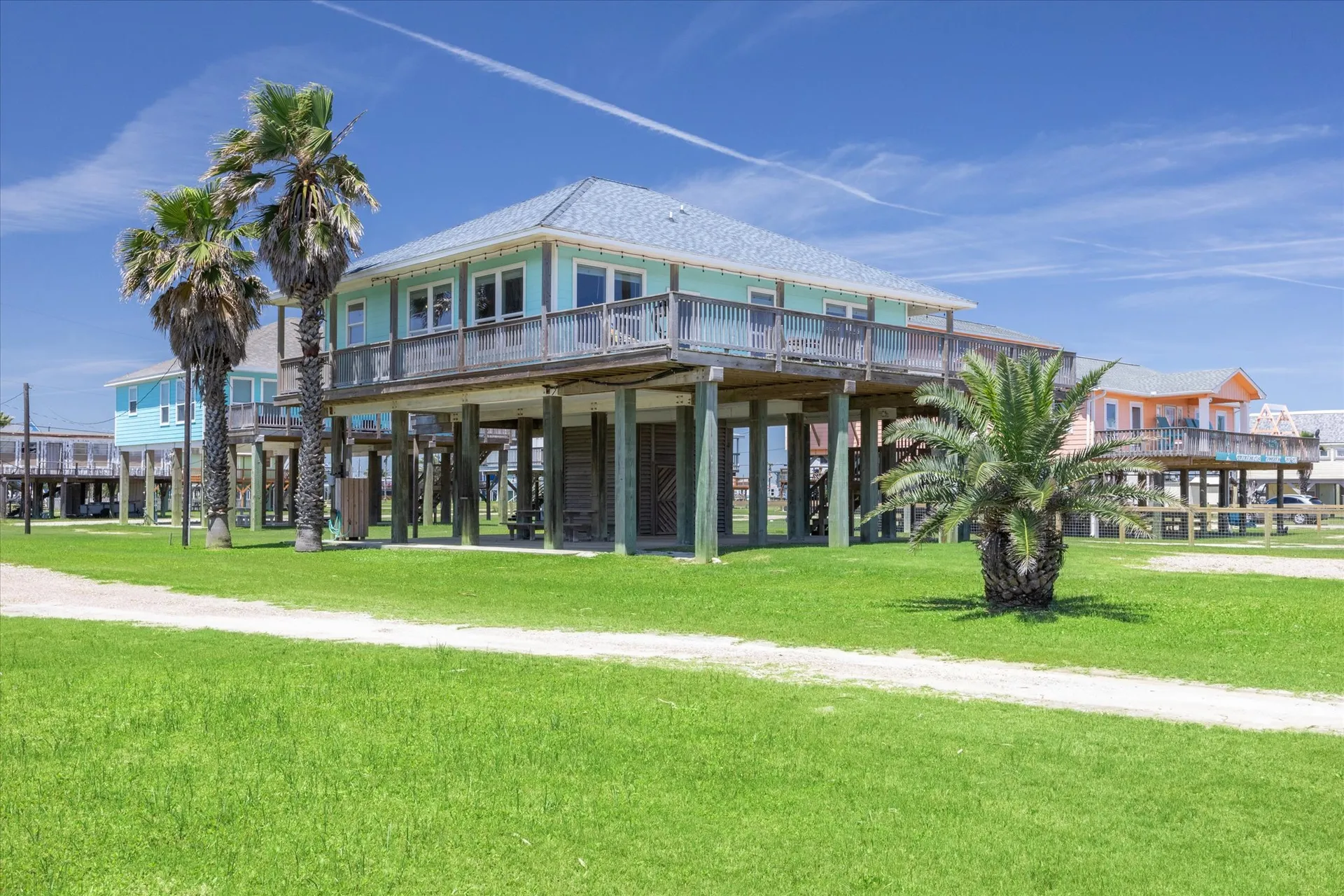 The Blue Sea Star beachfront beach home exterior in Surfside Beach, Texas